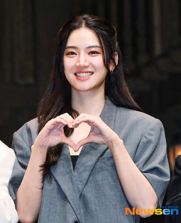 박주현, 교통사고로 '<b>무쇠소녀단2</b>' 녹화 불참...팬들 "건강이... 