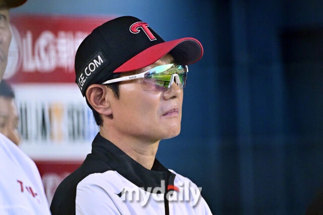 “견제 13개는 과했다?”… <b>LG</b> 염경엽 감독의 쿨한 반응... 