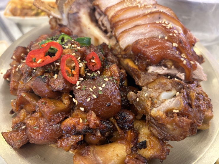  [종각역] 막국수에 돼지찌개까지, 5시부터 줄 서는 웨이팅 족발 맛집 <국찌족발>