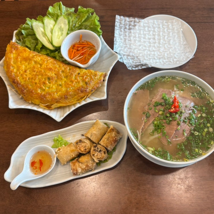  광교중앙역 맛집 호앙비엣 광교점 쌀국수 반쎄오 후기