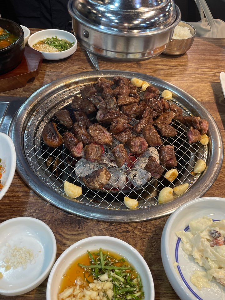  금천구 독산동 소고기 맛집 평일에도 대기하는 :: 한옥집숯불갈비