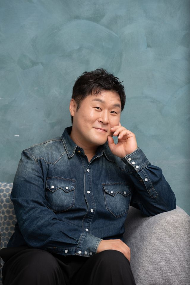 ‘<b>좀비딸</b>’ <b>윤경호</b> “조정석 효과만? ‘<b>항블리</b>’ 지분도... 
