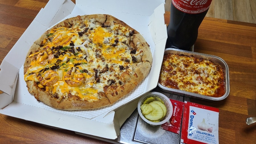도미노피자 홍제점 사진 6