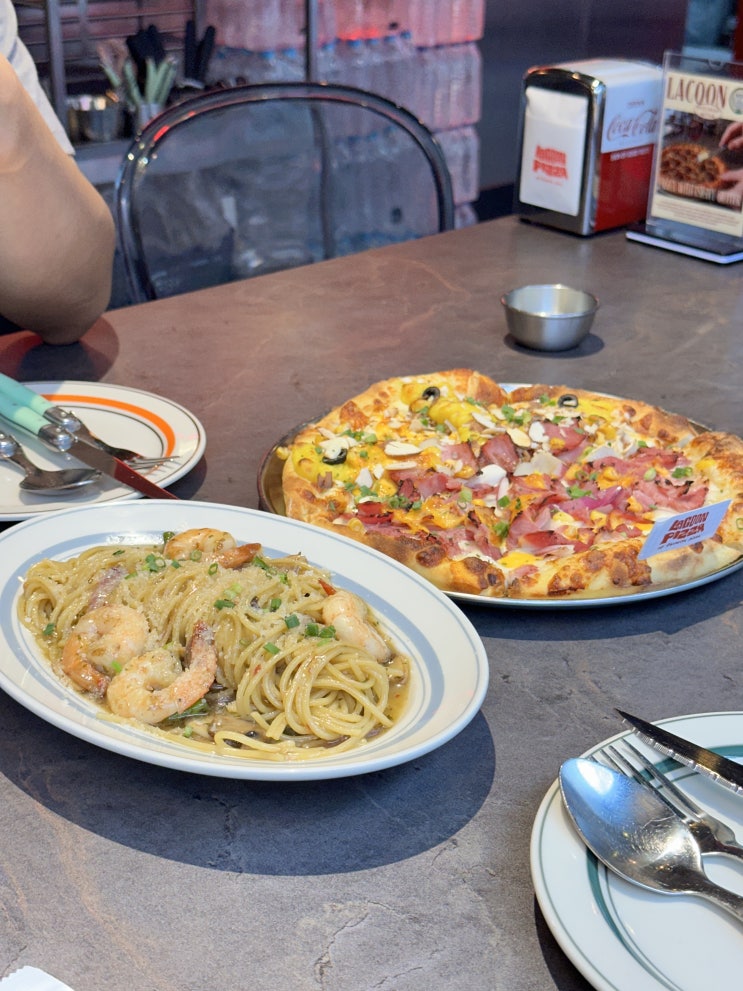 자양역맛집 라쿤피자 건대본점, 힙한 분위기에서 만나는 서울 3대 피자 & 파스타! 