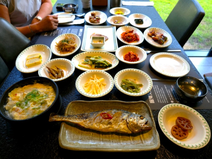  용인 한정식 맛집 서예정식에서 만난 푸짐한 보리굴비 정식과 18첩 반상의 건강한 만찬