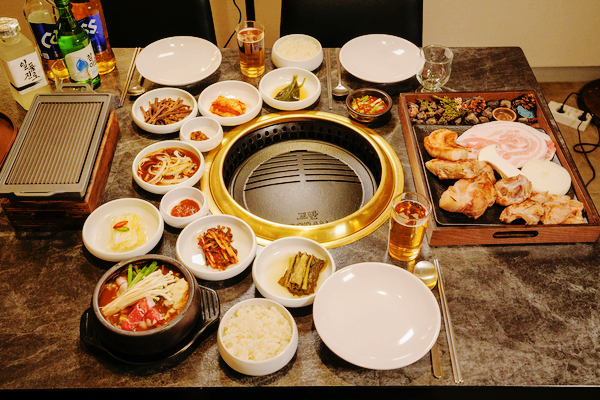  여의도가족식사 고반식당블랙 여의도본점 여의도에서 가족들과 함께하길 희망하신다면 추천드립니다.