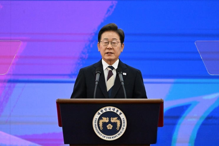 대통령, 광복절에 '<b>국민 임명식</b>' 개최…"尹 부부 빼고 다 <b>초청</b>"