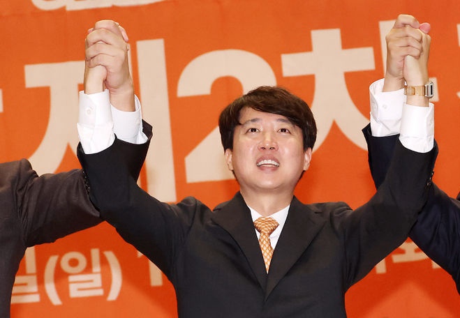 김건희 특검, <b>이준석</b> <b>자택</b> 전격 <b>압수수색</b>…그날 ‘칠불사... 