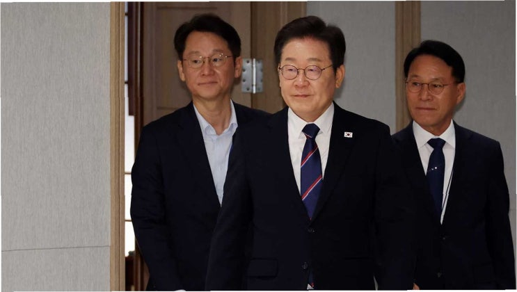 <b>광복절</b>, '<b>국민임명식</b>' 그 의미와 배경: 윤석열 전 대통령 제외... 