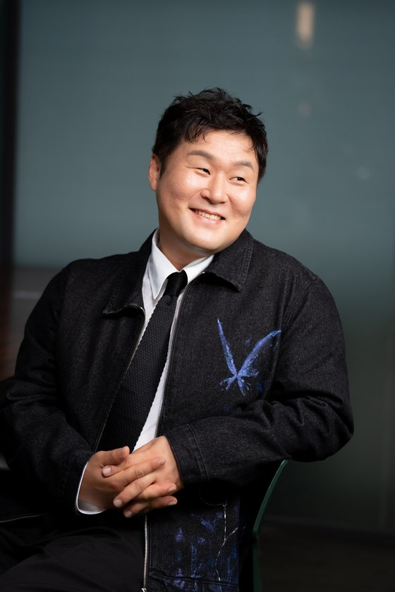 [단독] <b>윤경호</b>, '좀비딸' 흥행 돌풍 예감?! "<b>항블리 효과</b>... 