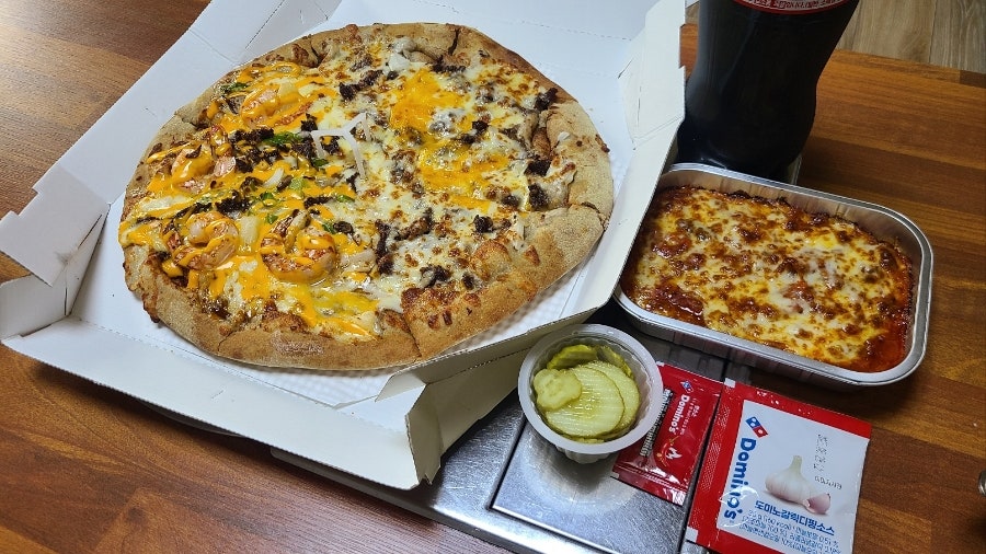 도미노피자 홍제점 사진 4
