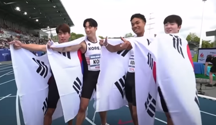 세계 대학 경기대회 <b>남자</b> 4x100m <b>계주</b> 역사적인 <b>금메달</b>  획득!