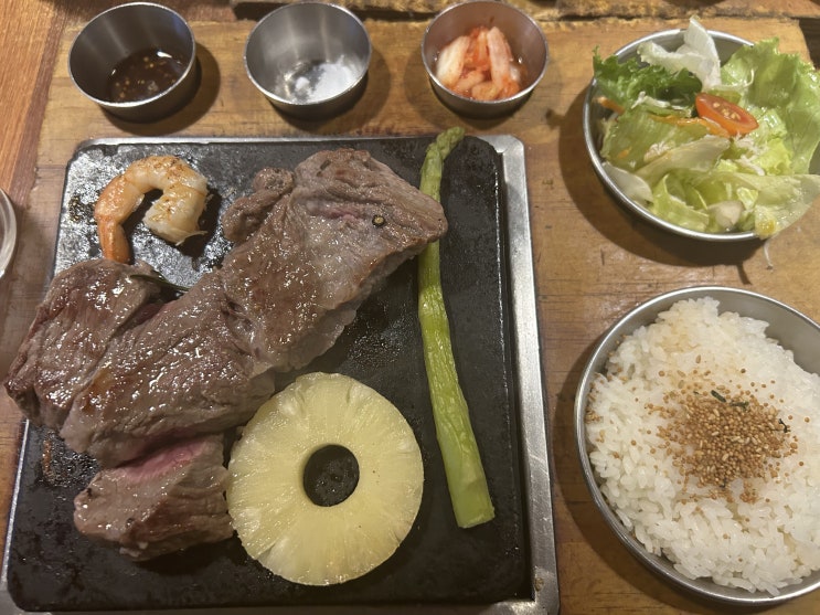  [외대앞역] 직접 구워 먹는 스테이크 데이트 맛집 <샤로스톤 외대점>