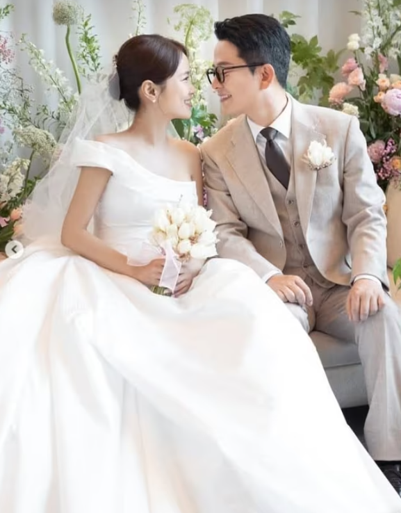 김준호 김지민 <b>결혼</b>식, 하객 1200명과 불참한 연예인! (+웨딩홀, 드레....