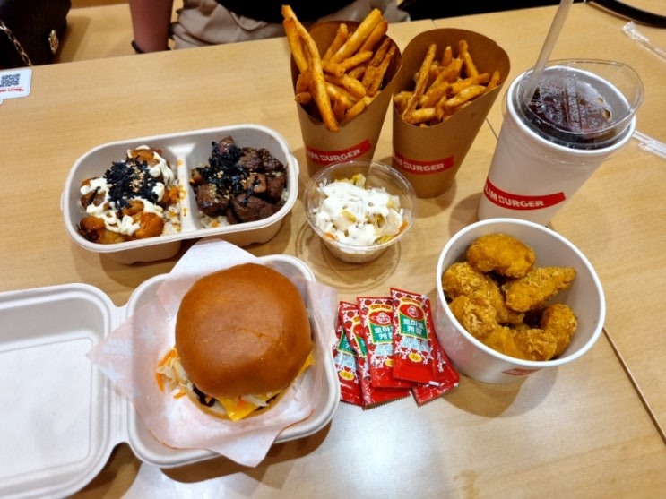  신논현역 가성비 맛집! 슬램(SLAM)버거