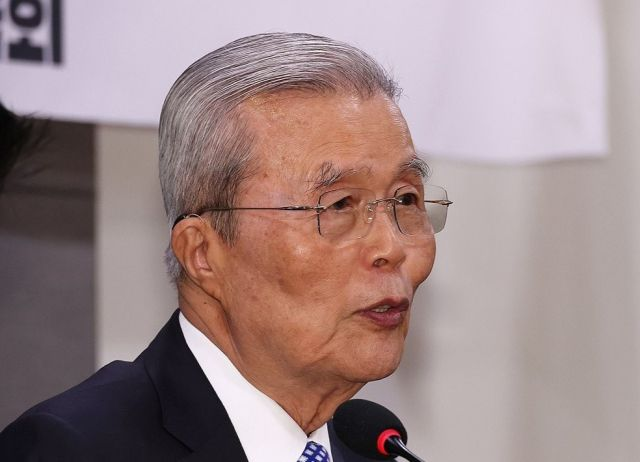  김종인 "'전한길 입당' 국민의힘…희망없다" 공개 비판