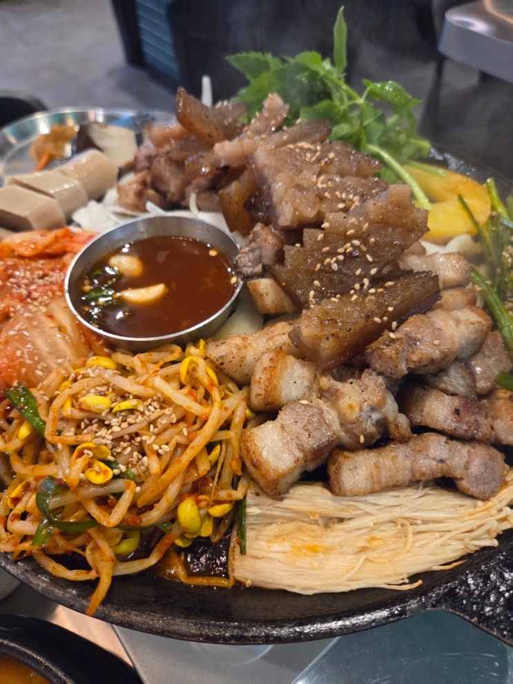  명지 구워져 나와 바로 먹을수 있는 고깃집, 명지 진심돈