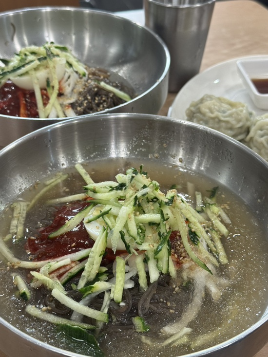  한남동맛집 | 매운 냉면 주차 가능 동아냉면 이태원점 리뷰