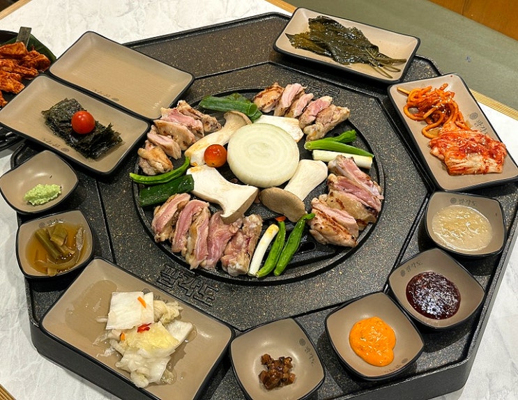  숯불향 가득했던 건대 닭갈비 팔각도 혼밥 후기
