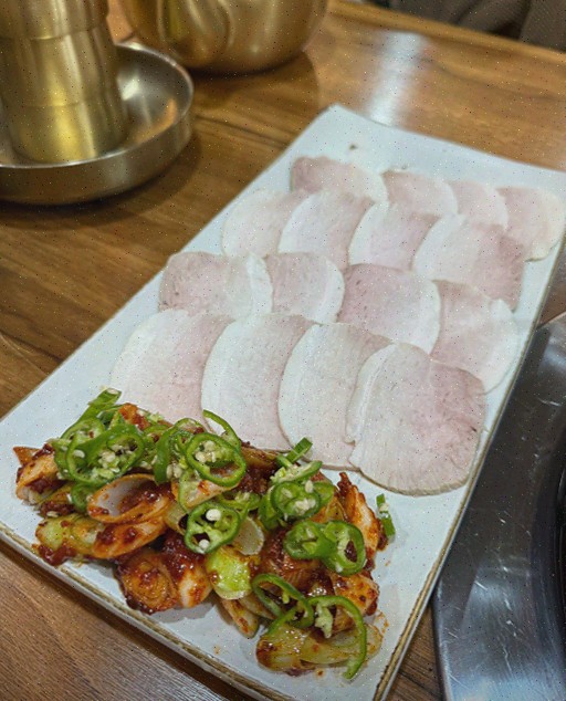 삼각지국밥, 한우 해장국으로 인정받은 삼각지맛집