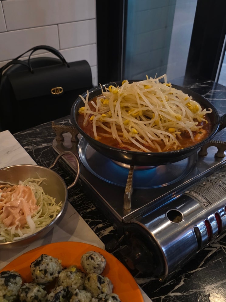  동탄역 국제닭발, A세트 통뼈국물닭발+계란찜+참치마요주먹밥+소주 맛집 데이트
