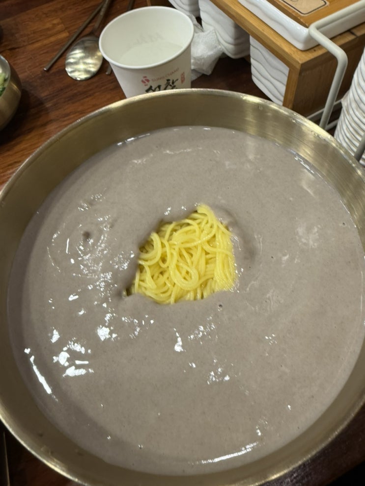  부산 여행 핫플 영도 맛집 여름휴가 콩국수 맛집 : 어콩