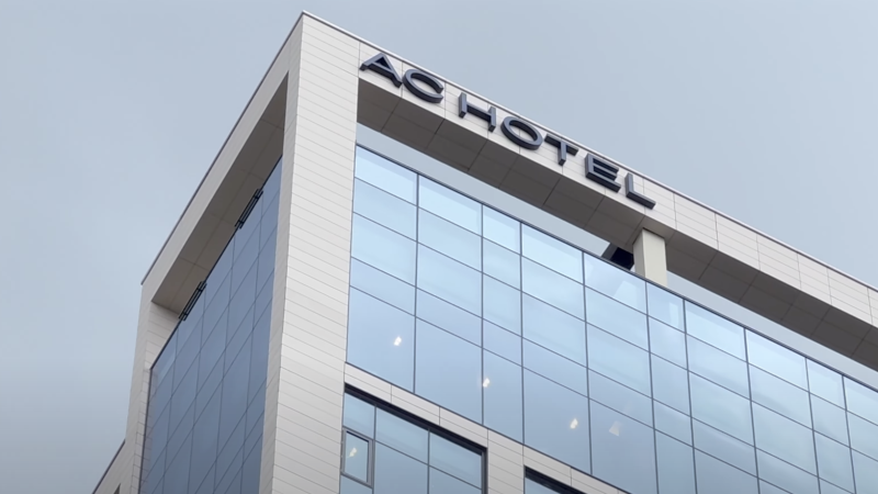 Anyang — Infinity-Pool Hotel