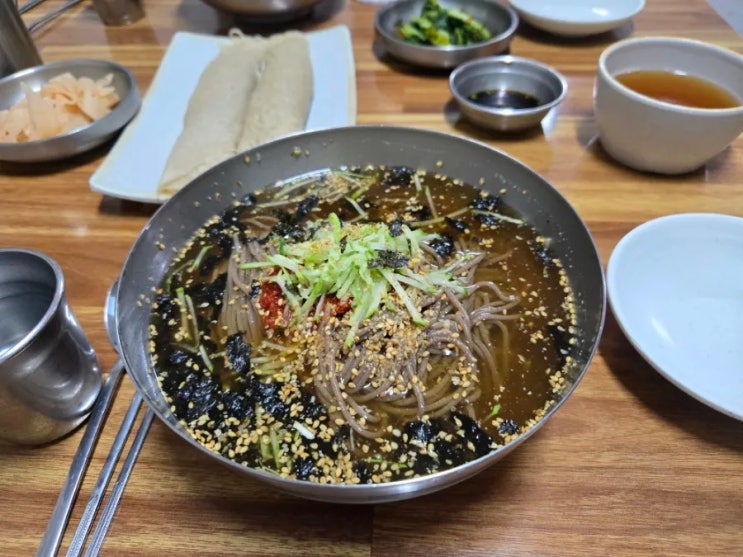  반려견과 평창 봉평여행｜50년 전통 현대막국수 솔직후기