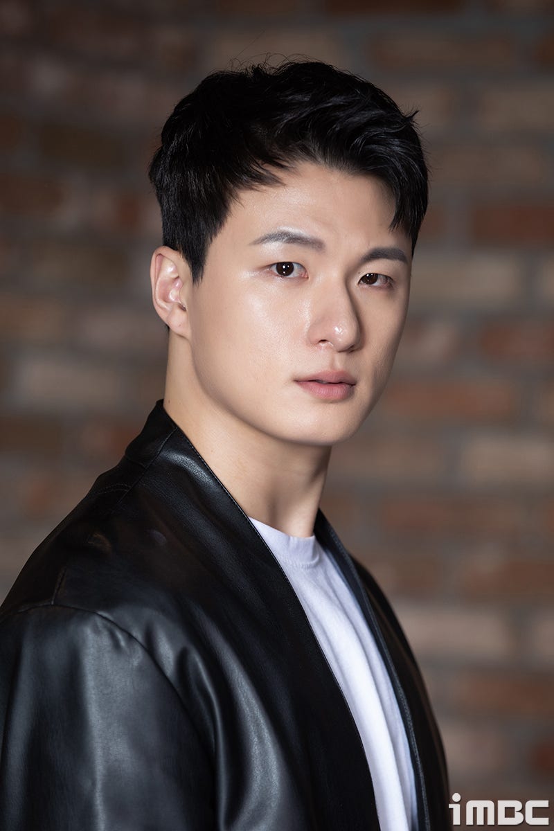 신승호 나이 배우 프로필 근황 결혼 여자친구 가족 고향 군대 군면제