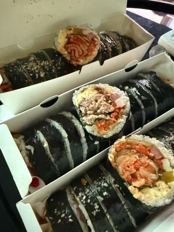  내돈내산 리뷰 | 카페우와 김밥 솔직 후기