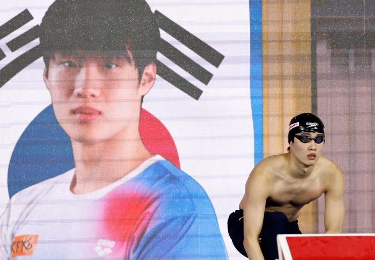 황선우, <b>세계선수권</b> <b>자유형</b> 200m 결승서 0.18초 차 ‘눈물의... 