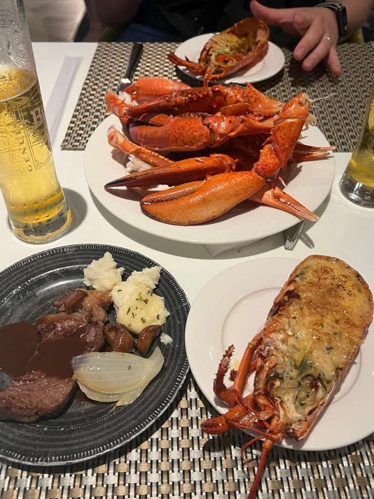 괌 맛집 추천 롯데호텔 라세느 디너뷔페 랍스타 무한리필 가성비 최고의 식사