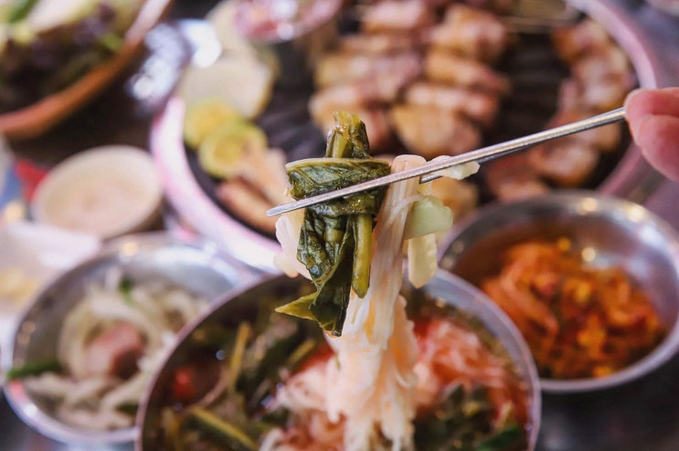  먹고정 서귀포올레시장본점, 제주 서귀동 맛집에서 흑돼지의 육즙을 경험하다