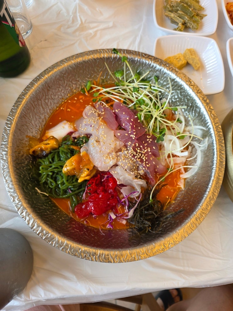  낙산 해수욕장 앞 맛집, 해신물회 솔직 후기 — 부드러운 인절미까지 감동!