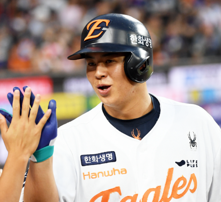 <b>한화</b> 이글스 <b>노시환</b>, <b>홈런</b> 한 방에 KBO 두 기록 동시 달성