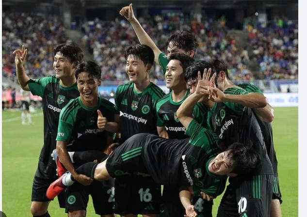 <b>팀 K리그</b> 올스타 김진규의 결승골로 <b>뉴캐슬</b>에 1:0 <b>승리</b>