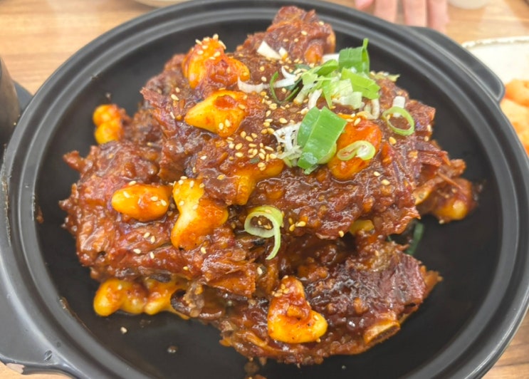  창원 상남동, 감자탕이 맛있는 뼛집 (24시 운영)