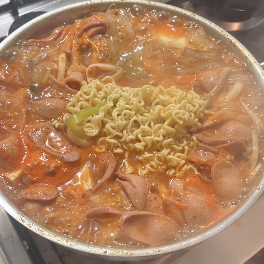 땅스부대찌개 산본시장점 사진 6