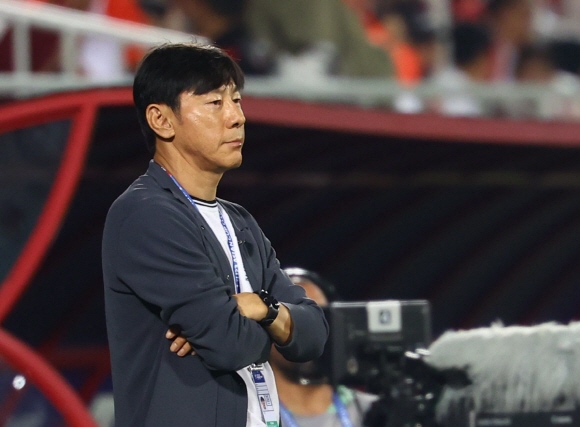 <b>울산HD</b> 김판곤 경질하고 <b>신태용</b> 감독 데려온다