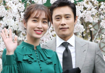 이민정, ‘도자기 피부’ 비결은? 피부과 시술 1년에 한 번 실화? (+인스타 프로필 나무위키 ....