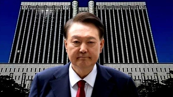 [속보] <b>윤석열</b> 전 대통령 <b>체포영장 발부</b>, 정치권 초대형 폭풍... 