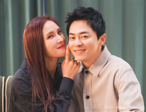 <b>조정석</b>, <b>거미</b> 부부 5년만에 <b>둘째</b> 임신과 함께 '좀비딸' 흥행... 