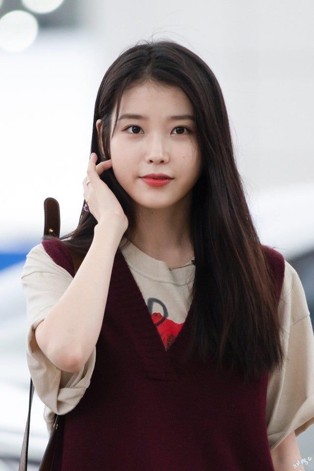   “아이유, 머리만 바꿨는데 다른 사람 같아!”