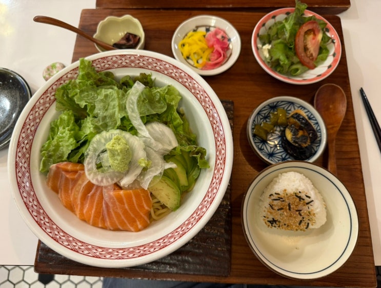 잠실 석촌호수 텐동 맛집 <동경산책 석촌호수점> 내돈내산 - 생연어국수,장어새우텐동