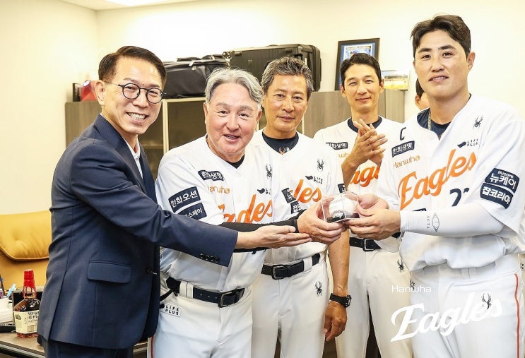 한화 리그 1위도 대단한데…<b>김경문 감독</b>, 축하받을 소식 전해졌다