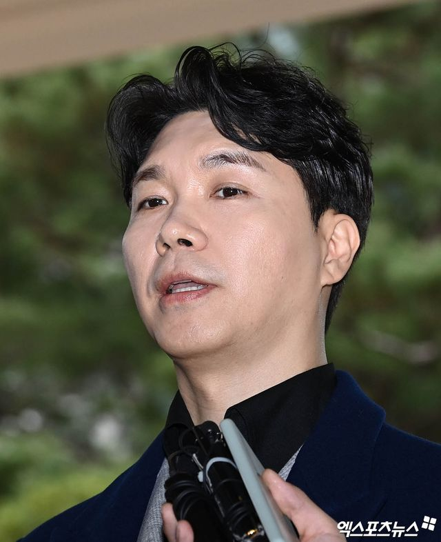 <b>박수홍</b>, 바람 잘 날 없네…'친형 횡령' 이어 '협박 혐의' <b>피소</b>... 