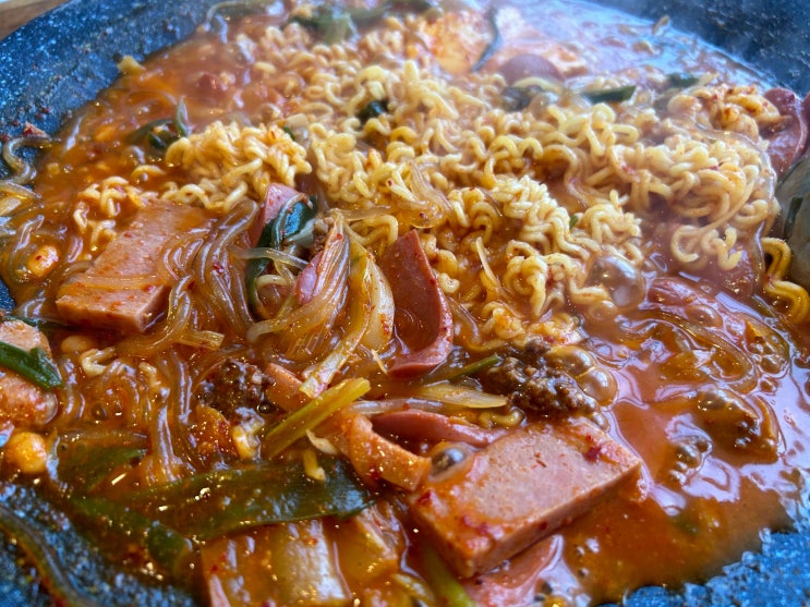  [동대문구 전농동] 지역 토박이가 추천하는 중독성 있는 부대찌개 맛집 <복래네부대찌개>