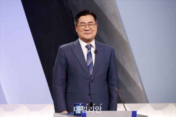 [네이버 뉴스]  與 전대 D-1, 박찬대 "당심 vs 의심 '편가르기... 