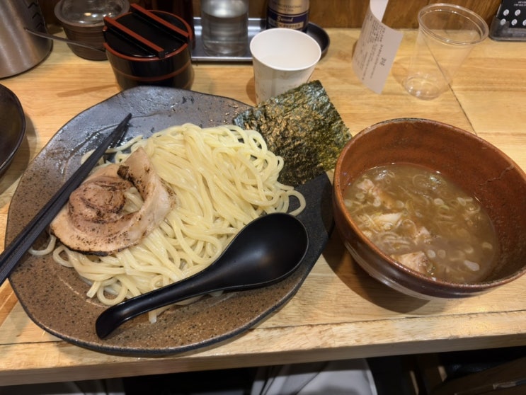  홍대 츠게루 내돈내산 솔직후기 (매운맛 추천, 평일웨이팅 널널)