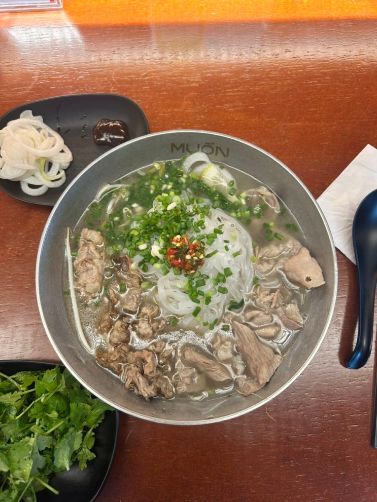 서울/서초역 무온, <b>서초동 직장인</b>도 웨이팅하는 쌀국수집